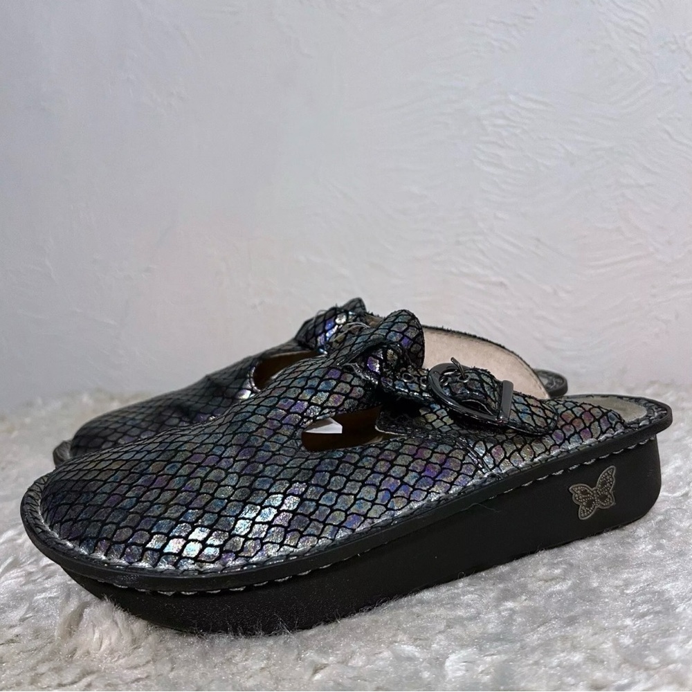 Alegria by PG Iridescent Mermaid Print Slip-On Clogs Women’s Size 36